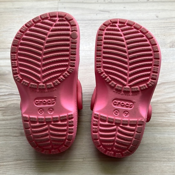 Pink CROCS Toddler Size 7 - Picture 2 of 4